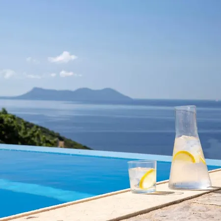 Thaleia - Lefkada Vacation Villa *